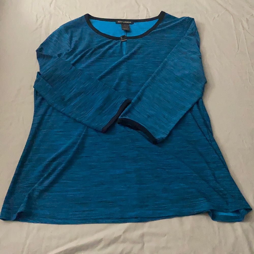 Women’s shirt
